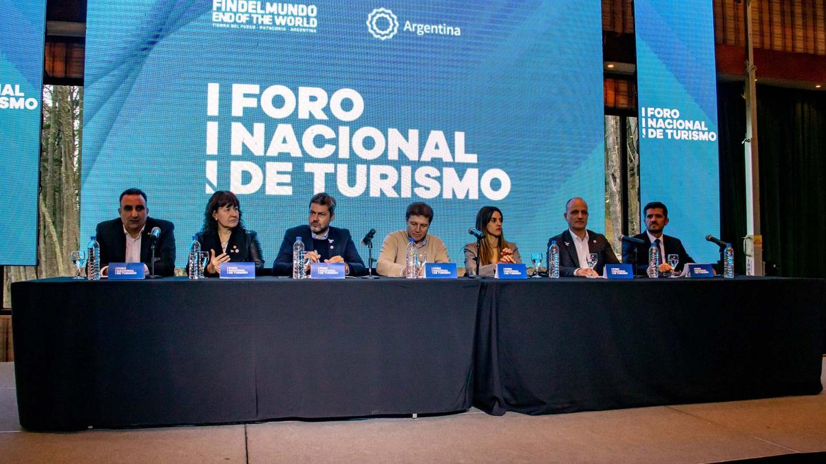 Los disertantes del Foro de Turismo.